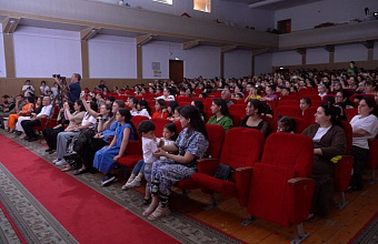 В Дербенте отметили 20-летие школы «Гном»