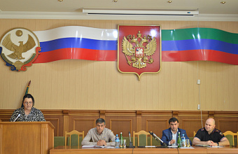 Более 400 иностранных граждан проживают и работают в Каякентском районе