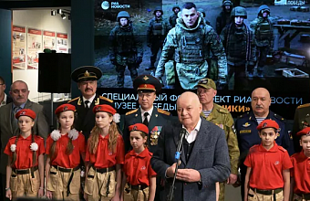 РИА Новости представило фотопроект "Защитники" о подвигах в зоне СВО