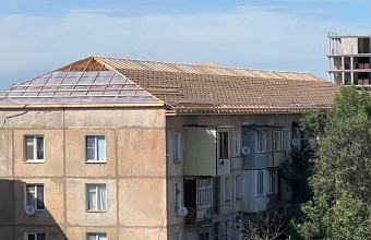 Подрядчики наполовину выполнили объем работ по замене кровель в двух домах Буйнакска