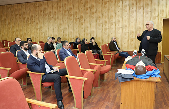 Занятие по повышению готовности сотрудников к ЧС прошло в Кизлярском районе