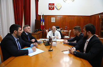 Сергей Меликов встретился с новым руководителем ЦУР Дагестана Исрафилом Исрафиловым