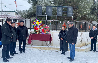 В Татильской школе Табасаранского района открыли мемориальную доску выпускнику школы