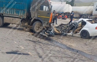 Водитель BMW погиб в лобовом столкновении с грузовиком на трассе в Дагестане