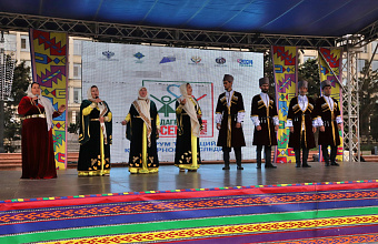 Концерт семейных и фольклорных групп Дагестана прошел в Махачкале