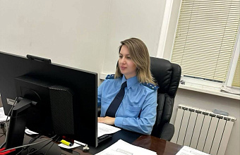 Жительницу Каспийска осудили за жестокое избиение дочери железной обувной ложкой