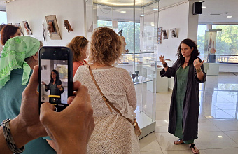 В Каспийском краеведческом музее открылась выставка «Терра»