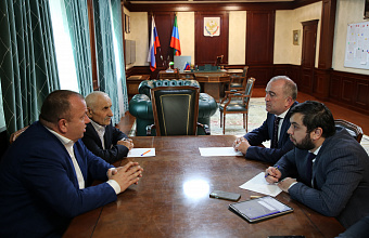 В рамках празднования 100-летия Минэкономразвития РД в Хасавюртовском районе провели тематический день