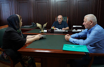 В администрации Хасавюрта рассмотрели обращения граждан по актуальным вопросам