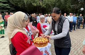 Кизилюрт встретил делегацию из Луганска во главе с врио мэра города Яной Пащенко