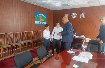 Глава Курахского района встретился с юными спортсменами муниципалитета