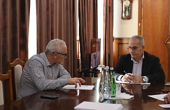 Проблемы обращения с твердыми коммунальными отходами обсудили в Буйнакске