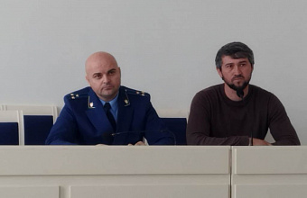 Встреча межрайонного прокурора с главами сёл прошла в Гунибском районе