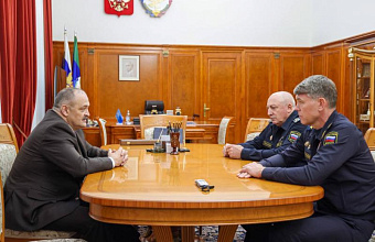 Глава Дагестана встретился с главным судебным приставом России