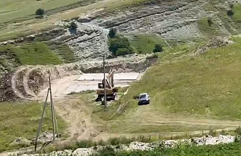 Межведомственная комиссия оценила ход работ по строительству группового водовода в Казбековском районе