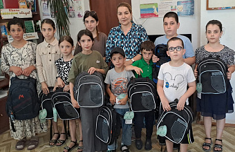 Депутат Узлипат Гасанова провела в Кайтагском районе акцию «Собери ребенка в школу»