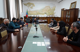 В Дербенте 12 детей-сирот получили ключи от квартир