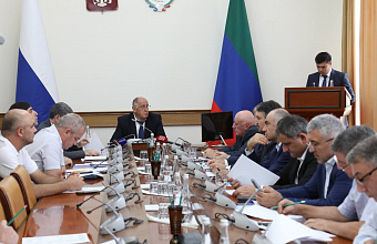 Премьер Дагестана поручил провести проверку работы всех УК региона