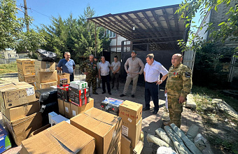 Кизлярский ветеран СВО доставил на передовую более трех тонн гуманитарной помощи