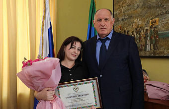 14 сотрудников Национального музея имени А.Тахо-Годи отмечены наградами Правительства Дагестана