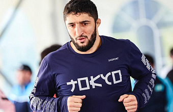 Абдулрашиду Садулаеву вручили приз лучшего спортсмена России-2024