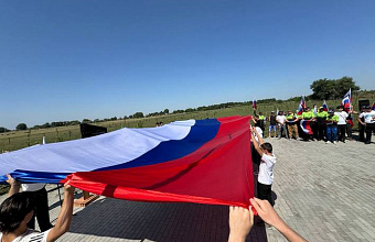 Велопробег ко Дню Государственного флага России прошел в Кизлярском районе
