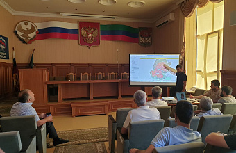 Совещание по вопросам организации комплексных кадастровых работ провели в Каякентском районе