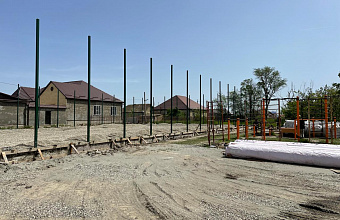 Единороссы проверили ход строительства соцобъектов в Бабаюртовском районе