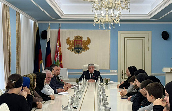 Юсуп Умавов встретился с семьями военнослужащих, погибших в ходе СВО