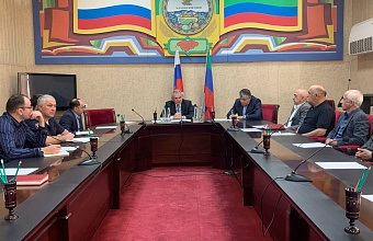 Подготовку к празднованию 95-летия Магомедали Магомедова обсудили в Левашинском районе