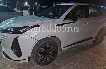 Водитель на внедорожнике сбил двух женщин-пешеходов в Дагестане, одна погибла