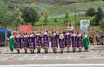 На территории Бежтинского участка поздравили пограничников с профессиональным праздником