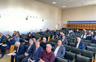 Совещание местного отделения партии «Единая Россия» прошло в Карабудахкентском районе