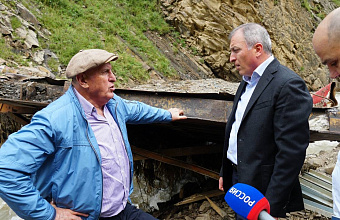 В Агульском районе после стихии восстанавливают мост Тпиг-Рича и участки дороги "Мамраш – Ташкапур – Араканский мост"