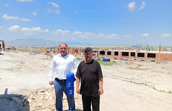 Единороссы Левашинского района проверили ход строительства школы в селе Сулейбакент