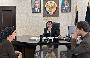 Глава Южно-Сухокумска провел личный прием граждан