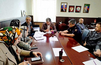 В администрации Гунибского района обсудили подготовку к празднованию Дня Победы