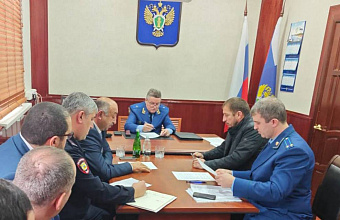 Главный прокурор Дагестана выслушал проблемы граждан Кумторкалинского района
