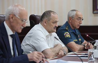 Сергей Меликов: «Пожарные в Махачкале и Дербенте проявили личное мужество и профессионализм»