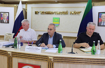 Нариман Абдулмуталибов провел выездной прием граждан в Кизилюртовском районе