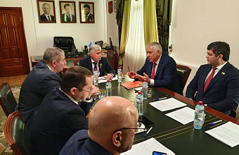 Председатели комитетов парламента Дагестана принимают участие в заседаниях СКПА в Грозном