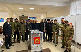 Гаджимурад Мусаев посетил участки для голосования в селах Калининаул и Ленинаул