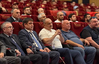 «Бессмертный полк»: в Дагестане прошла премьера кинокартины о подвиге предков