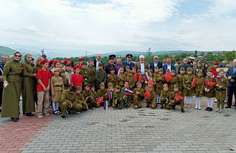 В Новолакском районе состоялось открытие мемориальной плиты защитникам Родины