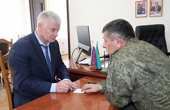 Глава Кизилюртовского района ознакомился с ходом весенней призывной кампании