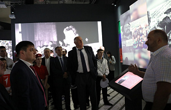 Мультимедийная выставка к 25-летию разгрома международных бандформирований открылась в Махачкале