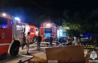 Два частных дома загорелись в Махачкале