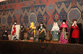 В Махачкале открылась выставка «Кукольный мир»
