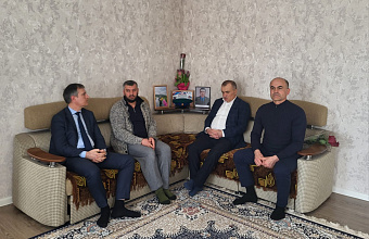 Саид Темирханов отметил вклад матерей в воспитании защитников Отечества