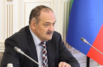 Сергей Меликов поручил обеспечить контроль подачи отопления в Дагестане